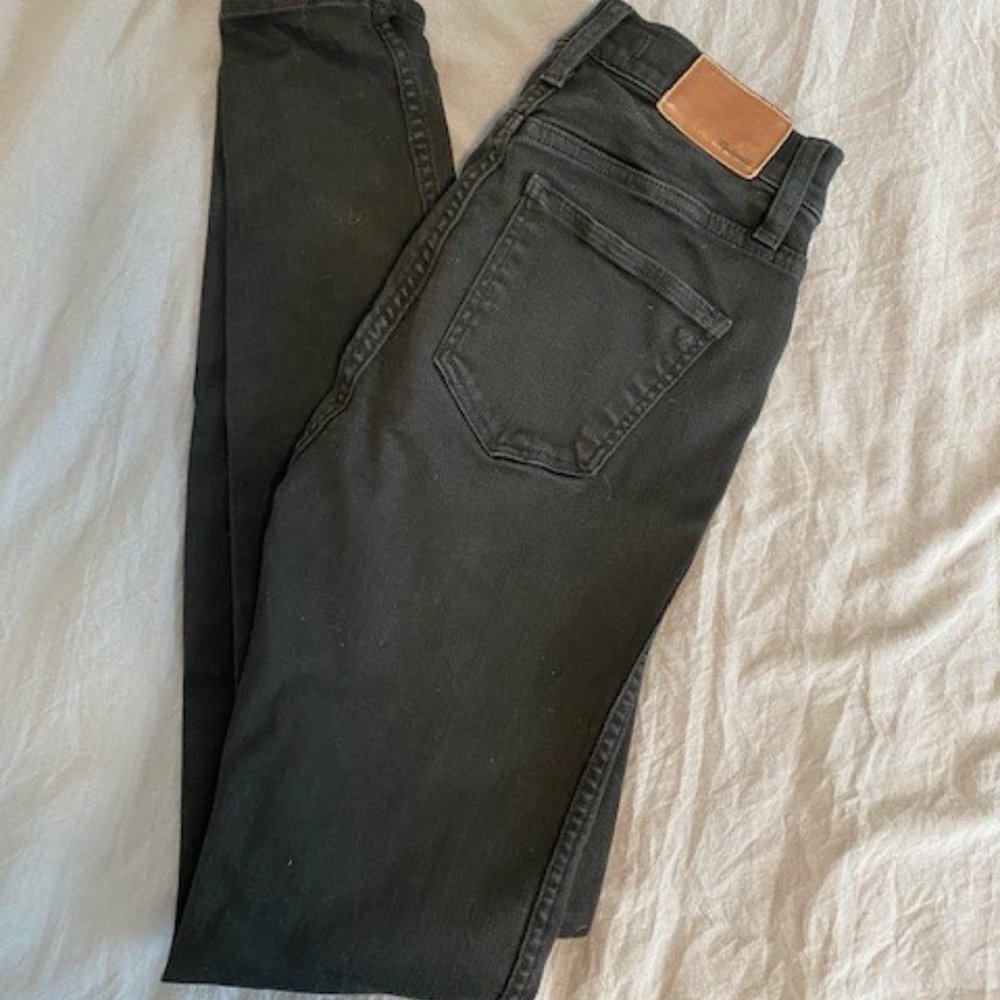 Madewell 10" High Rise Skinny - Size 24